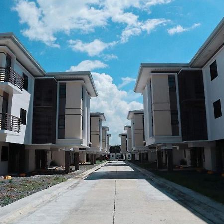 Homeist South Almond Drive Talisay  Zewnętrze zdjęcie