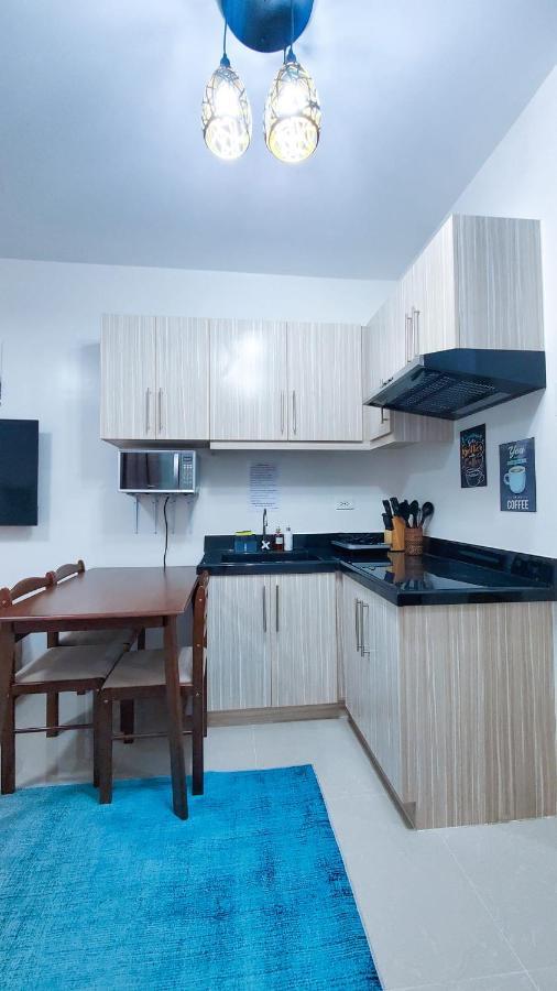 Homeist South Almond Drive Talisay  Zewnętrze zdjęcie
